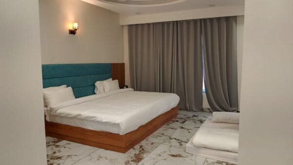 Suite Room - Image 5